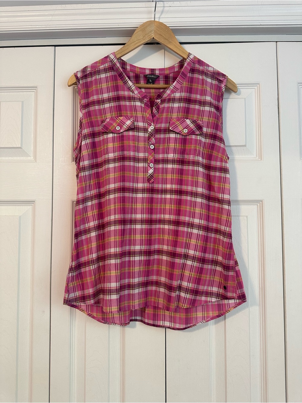Eddie Bauer Pink Plaid Sleevless Shirt, Medium